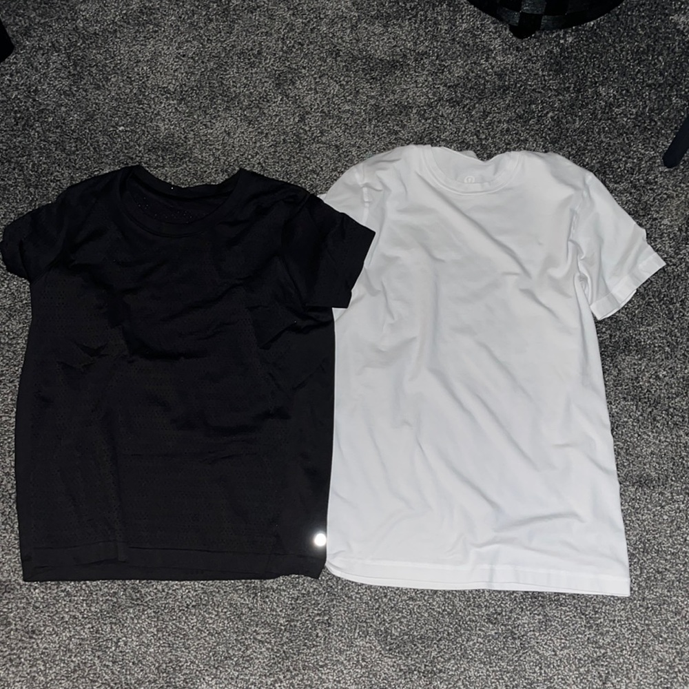 Lot of 2 lululemon tops!